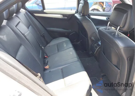 2008 Mercedes-Benz C 300 Luxury/Sport из США, поврежденный, VIN WDDGF54X68R014077